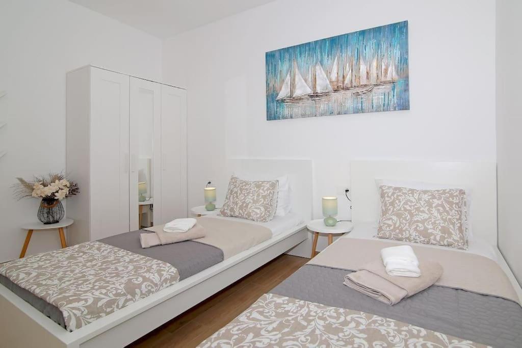 Studio Apartman Karlita Slano Exterior photo